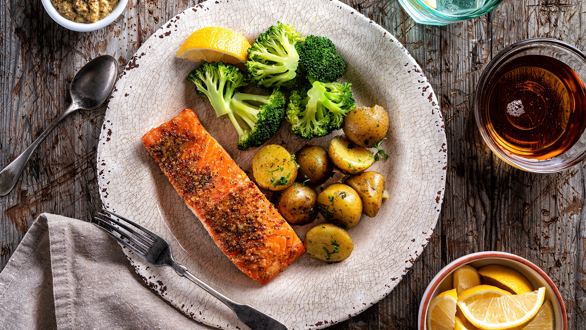 Air Fried Salmon Fillet and Broccoli
