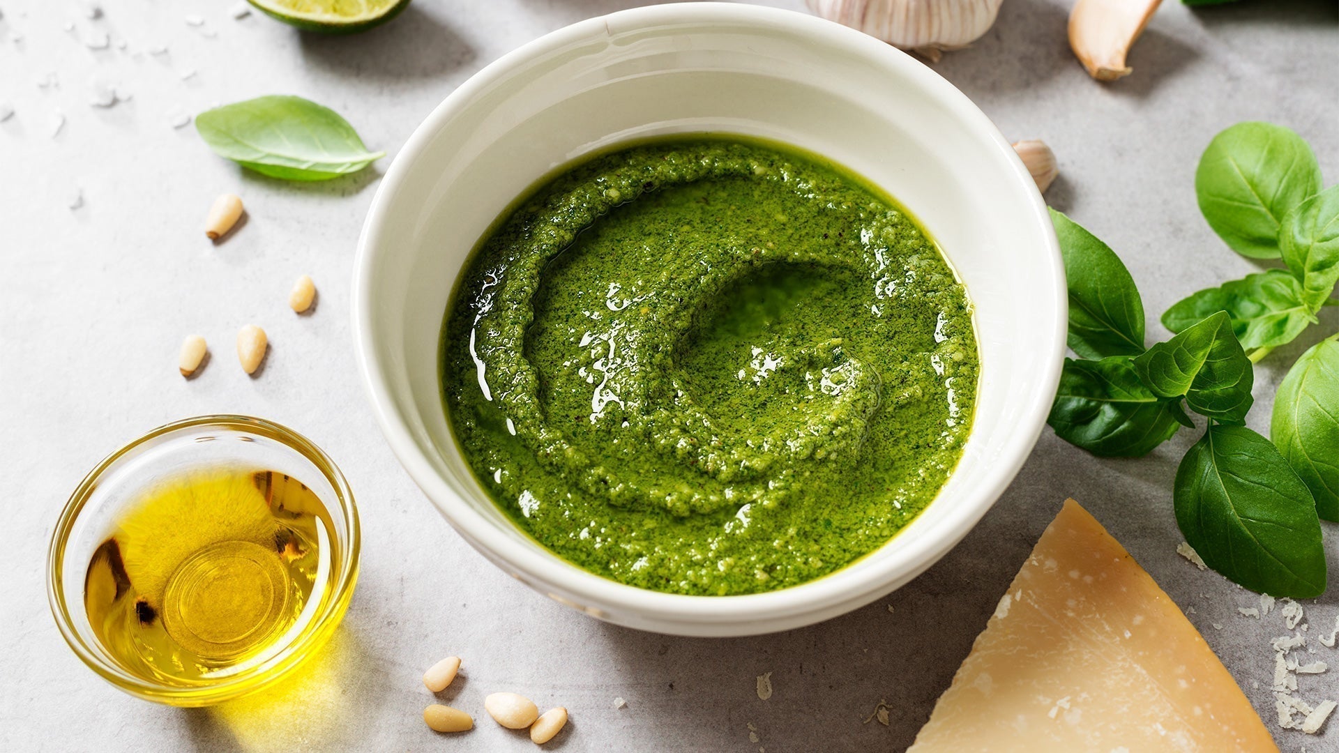 Green Pasta Sauce