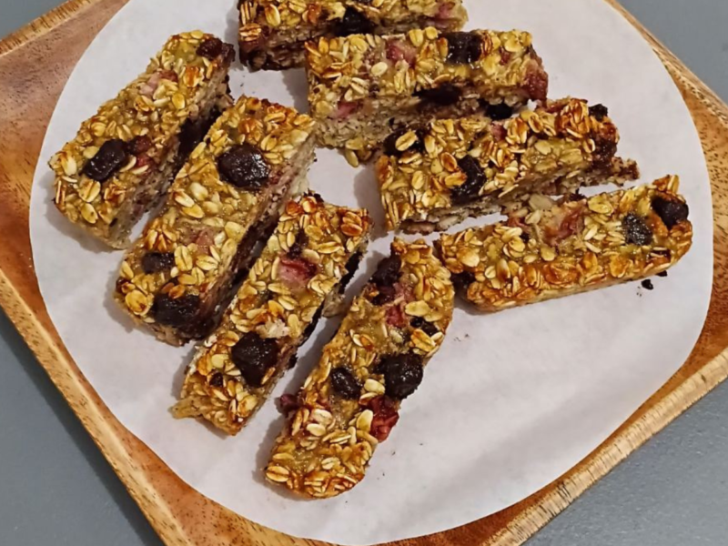 Air Fried Choco Berry Oatmeal Bars