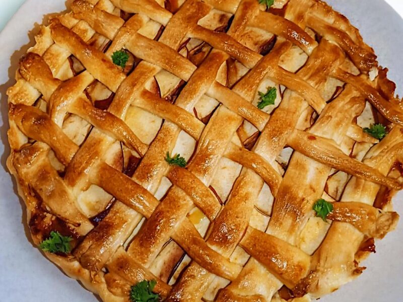 Golden Apple Cabin Pie